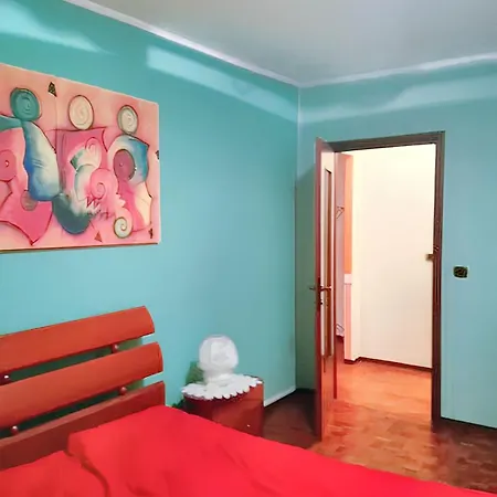 Pleasant With Balcony In 68 M² + Garden * Villastellone