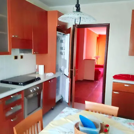 Pleasant With Balcony In 68 M² + Garden * Villastellone